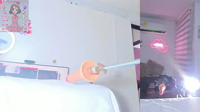 Bella Donne  online show from April 15, 2026, 5:06 pm