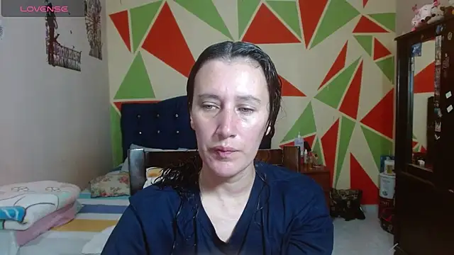 Snapshot of Mariam_wish chatting on April 14, 2026, 5:40 pm Mariam wish online show from April 14, 2026, 5:40 pm