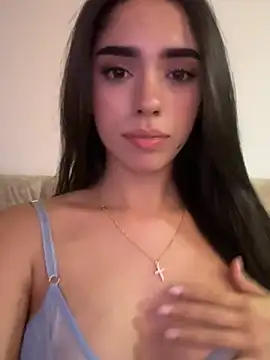 Snapshot of Maia_antonelli chatting on April 16, 2026, 5:41 am Maia antonelli online show from April 16, 2026, 5:41 am