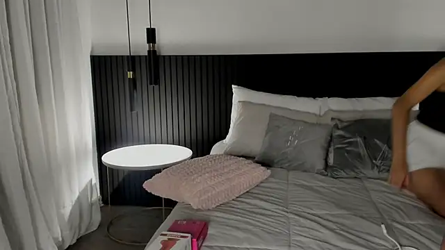 Snapshot of Maia_antonelli chatting on March 17, 2026, 12:46 am Maia antonelli online show from March 17, 2026, 12:46 am