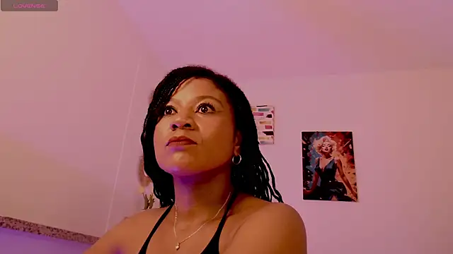 Snapshot of KeisySmith chatting on April 13, 2026, 8:02 pm KeisySmith online show from April 13, 2026, 8:02 pm