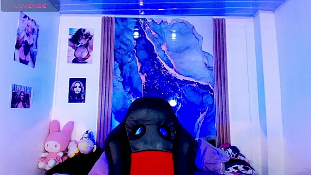 blonde queen- online show from May 30, 2026, 7:41 pm