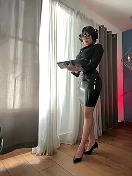 Snapshot of Liana_Fem_ chatting on July 16, 2026, 3:09 pm Liana Fem online show from July 16, 2026, 3:09 pm
