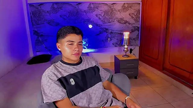 Liam Dustin online show from May 20, 2026, 9:01 pm