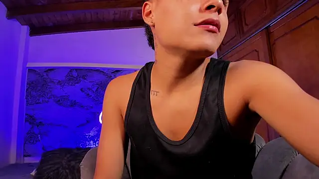 Snapshot of Liam_Dustin chatting on April 2, 2026, 8:15 pm Liam Dustin online show from April 2, 2026, 8:15 pm