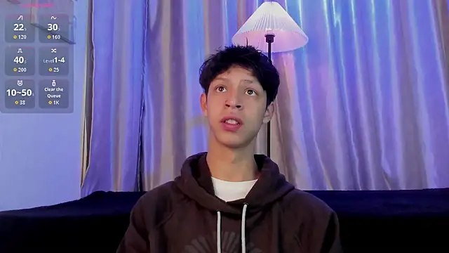 Snapshot of Ethan_qop chatting on May 4, 2026, 11:13 am Ethan qop online show from May 4, 2026, 11:13 am