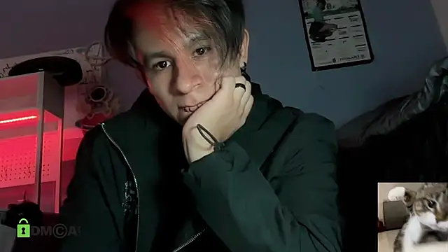 NatryDark online show from May 16, 2026, 4:33 am