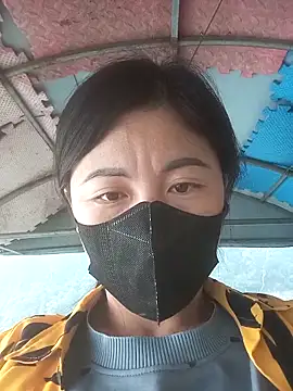 Snapshot of IORio_2X chatting on April 6, 2026, 12:50 am IORio 2X online show from April 6, 2026, 12:50 am