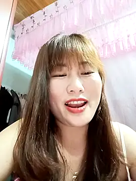 Snapshot of Lucxy-ki6 chatting on April 1, 2026, 1:23 pm Lucxy-ki6 online show from April 1, 2026, 1:23 pm