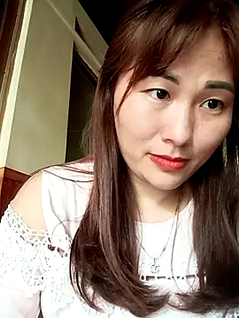 Snapshot of Lucxy-ki6 chatting on April 13, 2026, 2:15 am Lucxy-ki6 online show from April 13, 2026, 2:15 am