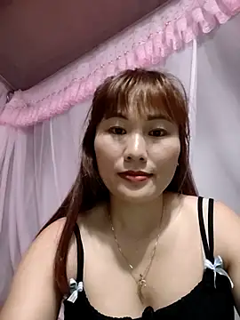 Lucxy-ki6 online show from May 11, 2026, 1:40 am