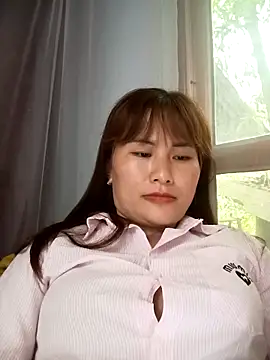 Lucxy-ki6 online show from May 7, 2026, 5:11 am