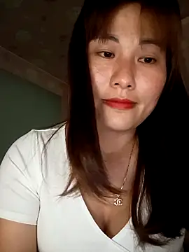 Snapshot of Lucxy-ki6 chatting on April 2, 2026, 2:46 pm Lucxy-ki6 online show from April 2, 2026, 2:46 pm