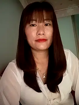 Snapshot of Lucxy-ki6 chatting on March 28, 2026, 12:44 am Lucxy-ki6 online show from March 28, 2026, 12:44 am