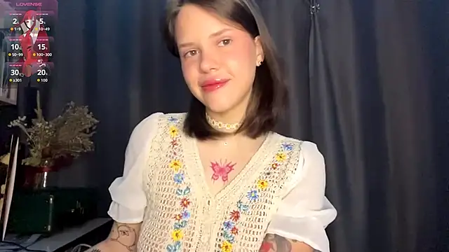 SarahHunnye online show from March 25, 2026, 12:22 am