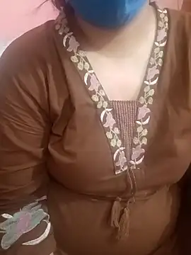 Snapshot of Gujju_bhabhi69 chatting on May 11, 2026, 4:03 am Gujju bhabhi69 online show from May 11, 2026, 4:03 am