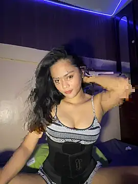 Snapshot of Kiee_19 chatting on April 13, 2026, 3:10 am Kiee 19 online show from April 13, 2026, 3:10 am