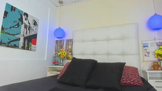 Tatiana24  online show from April 10, 2026, 9:33 pm