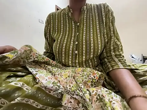 Snapshot of Noor_Sexy02 chatting on May 29, 2026, 10:43 am Noor Sexy02 online show from May 29, 2026, 10:43 am