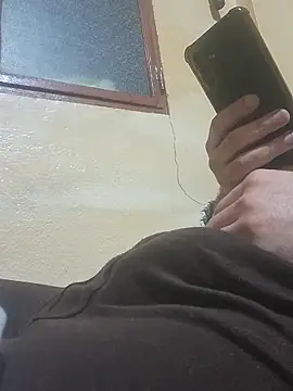 mohmmadboudi7 online show from April 1, 2026, 10:50 pm