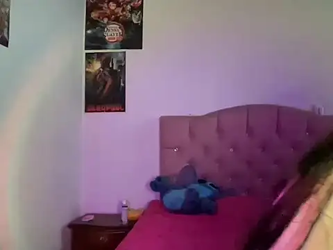 sakuraluna  online show from March 31, 2026, 12:01 am