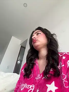 KittyFeet1 online show from May 6, 2026, 6:23 pm
