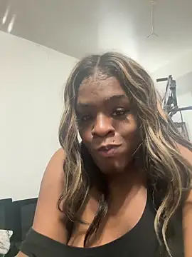 Snapshot of TSROYALE7527 chatting on March 20, 2026, 2:40 pm TSROYALE7527 online show from March 20, 2026, 2:40 pm