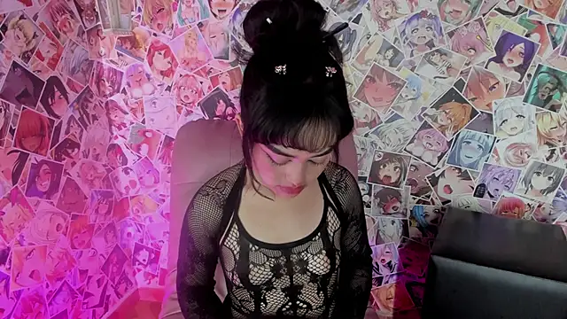 Snapshot of Mini_Rouse chatting on March 19, 2026, 2:39 pm Mini Rouse online show from March 19, 2026, 2:39 pm