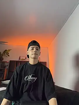 Snapshot of SebastianReed_ chatting on April 16, 2026, 4:02 am SebastianReed online show from April 16, 2026, 4:02 am