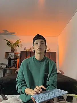 Snapshot of SebastianReed_ chatting on April 11, 2026, 5:59 am SebastianReed online show from April 11, 2026, 5:59 am