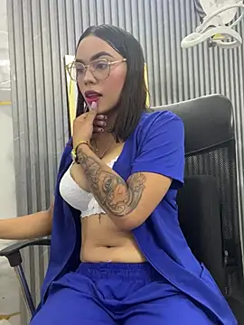 Snapshot of daniela-sexy chatting on June 1, 2026, 2:39 pm daniela-sexy online show from June 1, 2026, 2:39 pm