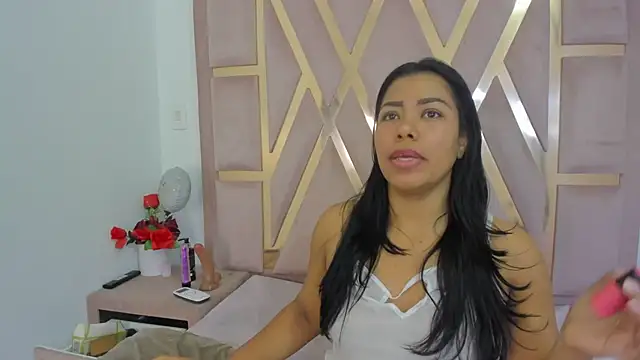 Snapshot of alannaht chatting on May 26, 2026, 2:09 am alannaht online show from May 26, 2026, 2:09 am