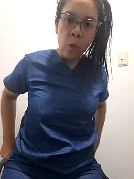 Snapshot of Aila_Phone chatting on April 14, 2026, 6:07 am Aila Phone online show from April 14, 2026, 6:07 am