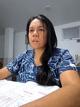 Snapshot of Aila_Phone chatting on March 28, 2026, 4:35 am Aila Phone online show from March 28, 2026, 4:35 am