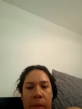 Snapshot of Aila_Phone chatting on April 13, 2026, 5:39 pm Aila Phone online show from April 13, 2026, 5:39 pm