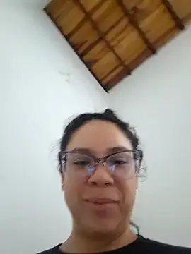 Snapshot of Aila_Phone chatting on April 6, 2026, 3:02 am Aila Phone online show from April 6, 2026, 3:02 am