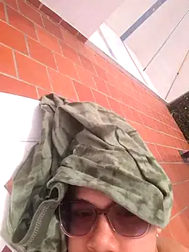 Snapshot of Aila_Phone chatting on April 11, 2026, 4:54 pm Aila Phone online show from April 11, 2026, 4:54 pm