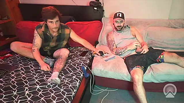 Tucker pdmax online show from April 18, 2026, 7:33 am