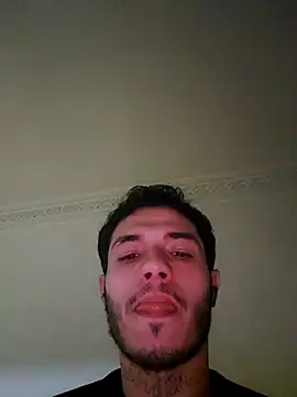 Snapshot of Thewildaliii0 chatting on April 15, 2026, 11:49 pm Thewildaliii0 online show from April 15, 2026, 11:49 pm