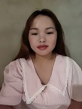 Mina xYx online show from May 22, 2026, 2:04 pm