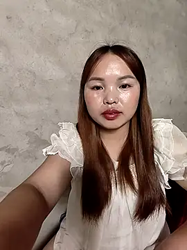 Mina xYx online show from April 12, 2026, 12:30 pm