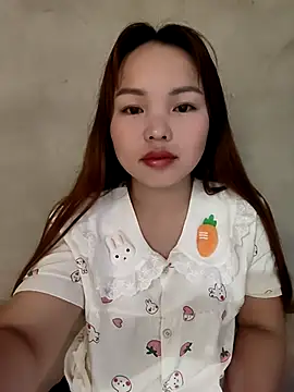 Mina xYx online show from May 12, 2026, 4:09 am