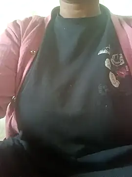 Snapshot of Mona_ji32 chatting on March 25, 2026, 6:35 am Mona ji32 online show from March 25, 2026, 6:35 am