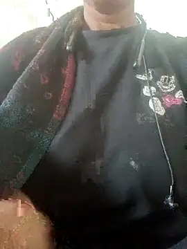 Snapshot of Mona_ji32 chatting on March 19, 2026, 3:50 am Mona ji32 online show from March 19, 2026, 3:50 am