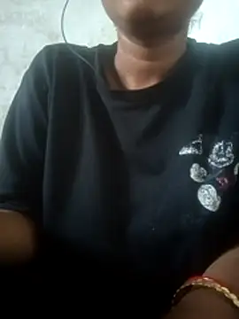 Snapshot of Mona_ji32 chatting on March 31, 2026, 9:55 am Mona ji32 online show from March 31, 2026, 9:55 am