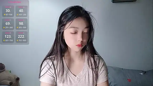 oblakitty  online show from March 21, 2026, 12:01 am