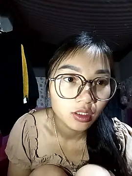 emmasexy2k online show from April 3, 2026, 1:56 am