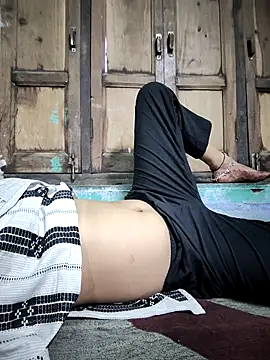 Snapshot of model_seela chatting on May 7, 2026, 12:59 am model seela online show from May 7, 2026, 12:59 am