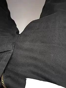 rashmi2026 online show from April 6, 2026, 6:14 am