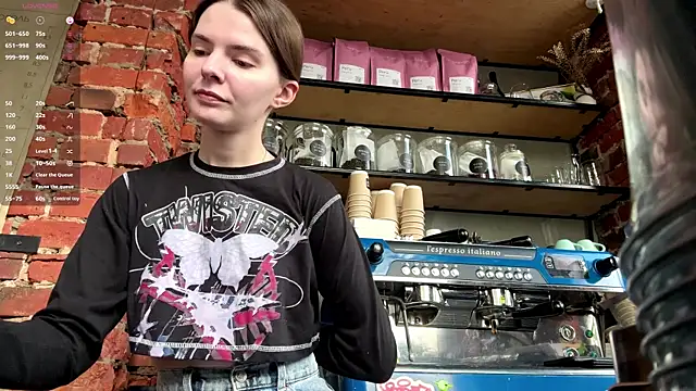 AnnWaddie online show from April 17, 2026, 9:12 am